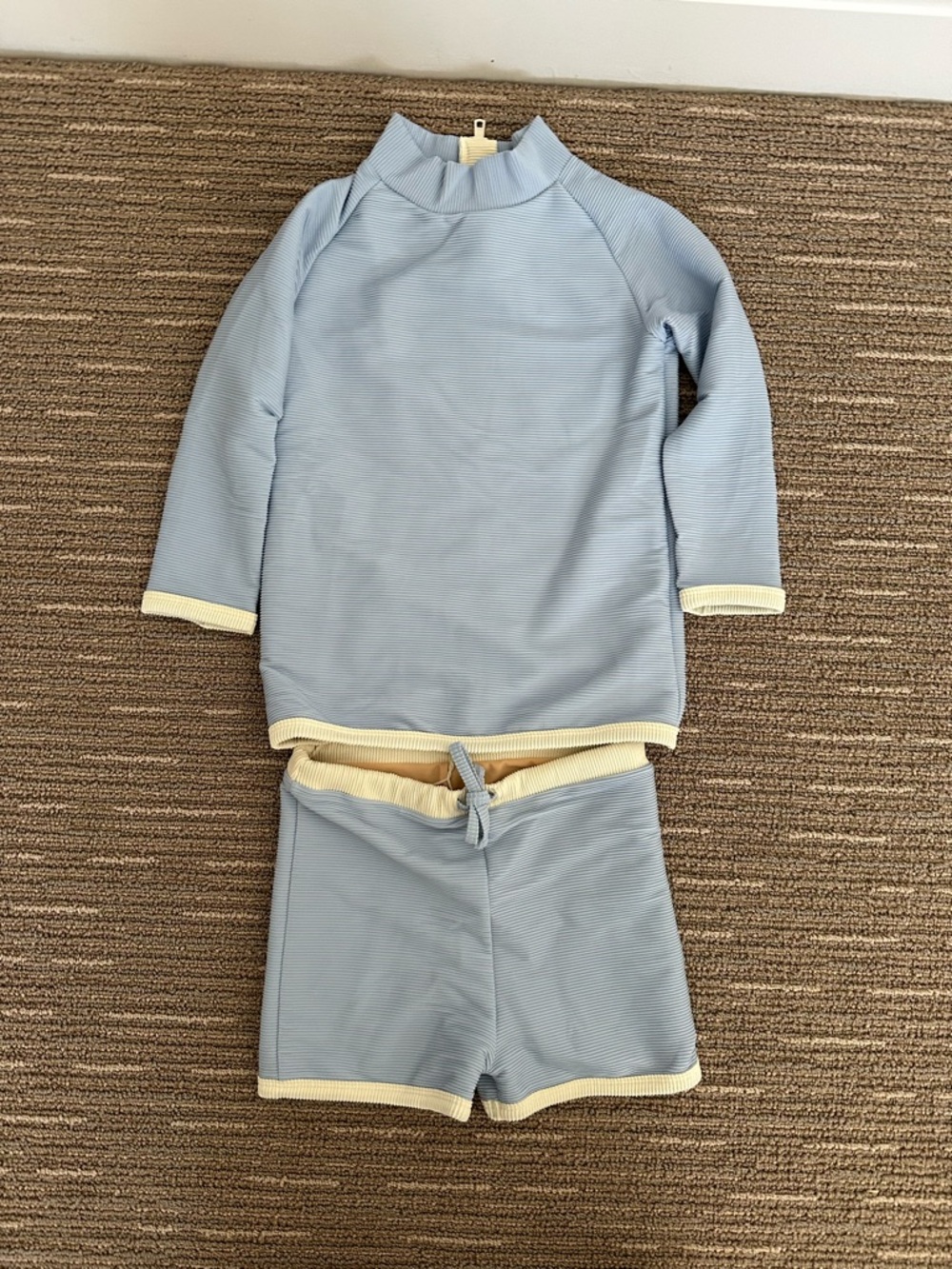 Zulu & Zephyr sz 8 Light Blue Kids Rashguard Set with Cream Trim